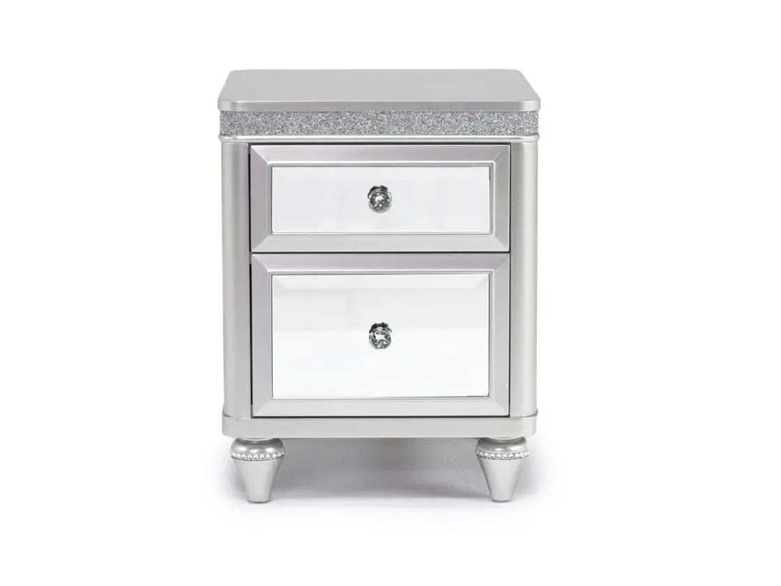 Mor Furniture Avril Chairside Table In Silver