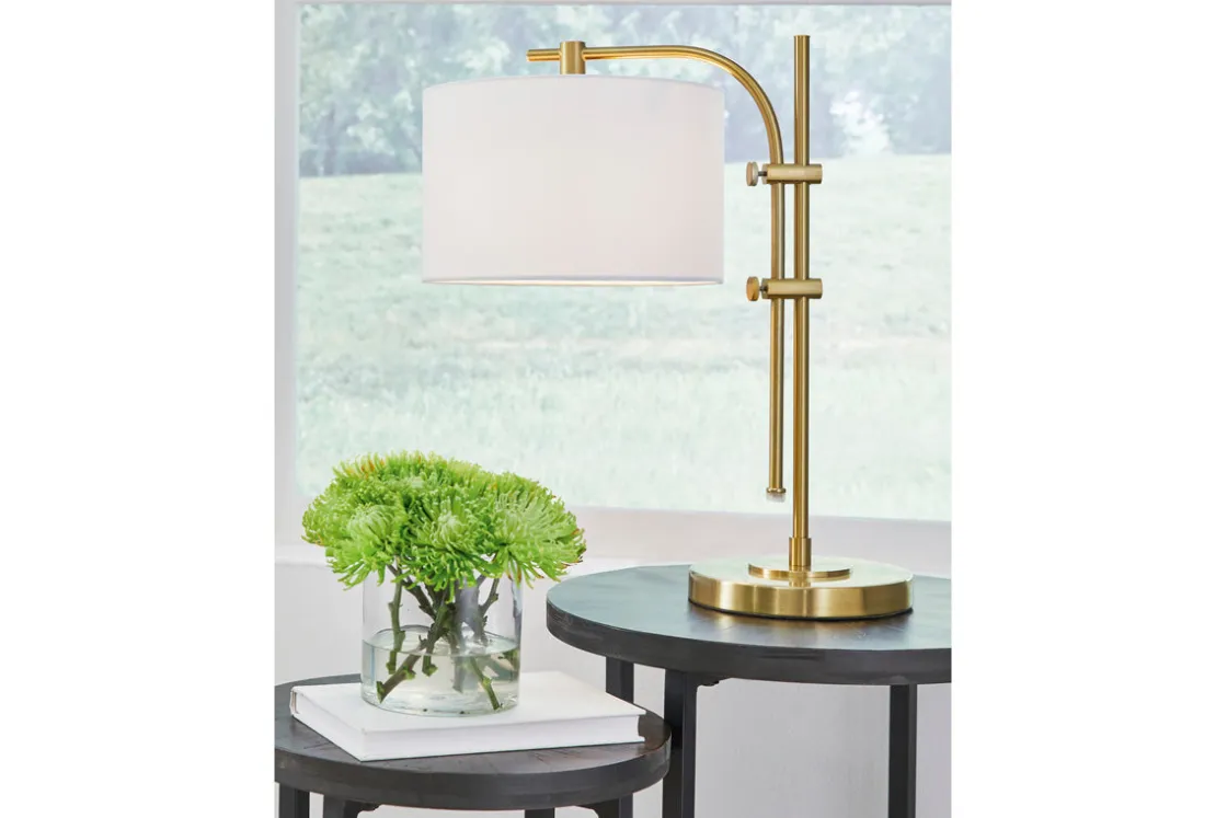Mor Furniture Baronvale Floor Lamp In Black