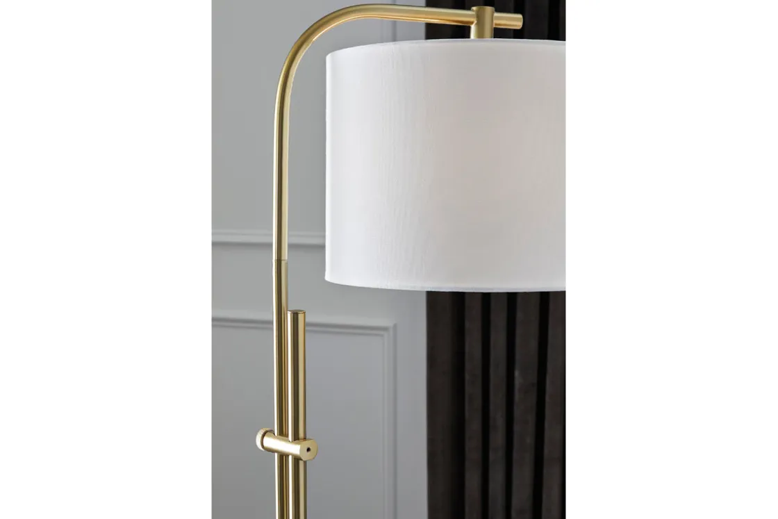 Mor Furniture Baronvale Floor Lamp In Black