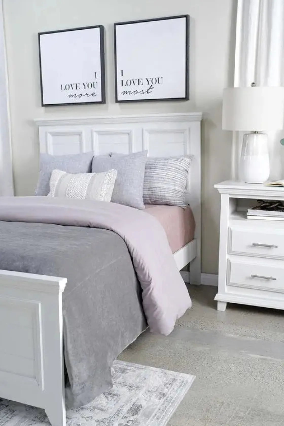 Mor Furniture Bella Panel Bed In White, Twin