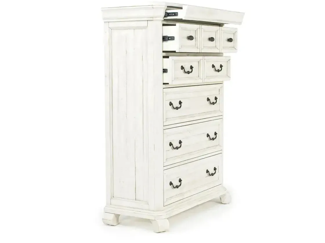 Mor Furniture Bellamy Chest In