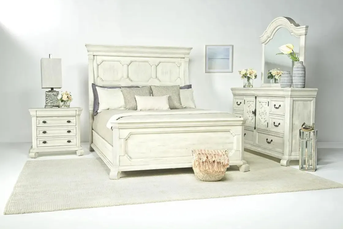 Mor Furniture Bellamy Dresser In White