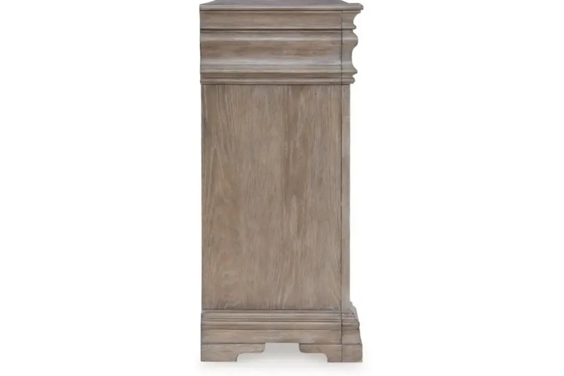 Mor Furniture Blairhurst Dresser In Light Grayish Brown