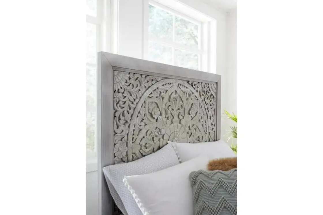 Mor Furniture Boho Chic Platform Bed In Washed White, Full