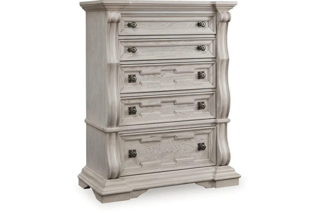 Mor Furniture Bruchandi Chest In Antique White