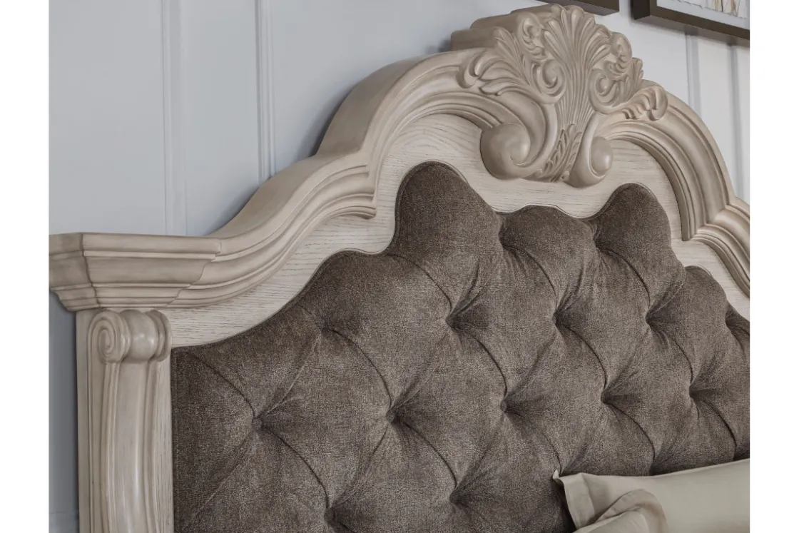 Mor Furniture Bruchandi Upholstered Panel Bed In Antique White, Queen