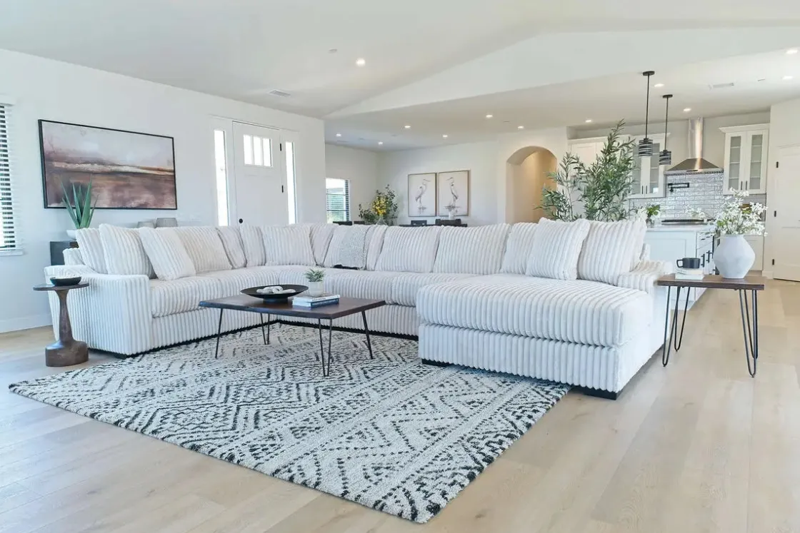 Mor Furniture Casper 4 Piece Sofa Chaise Sectional In Pony Slate, Left Facing