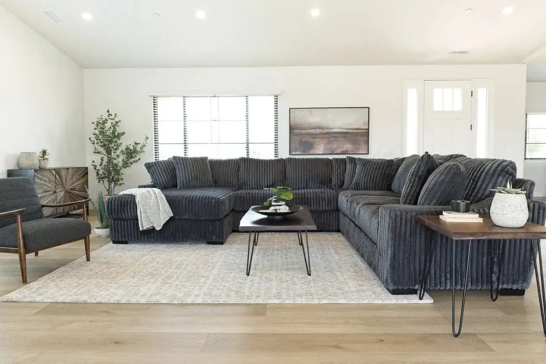 Mor Furniture Casper 4 Piece Xl Loveseat Chaise Sectional In Pony Slate, Left Facing