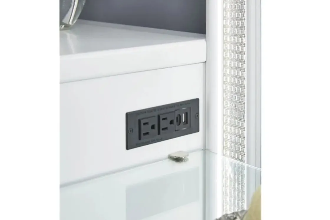 Mor Furniture Chalanna Vanity & Mirror In White