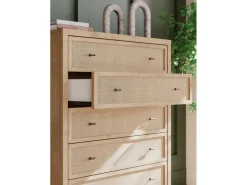 Mor Furniture Cielden Chest In Tan