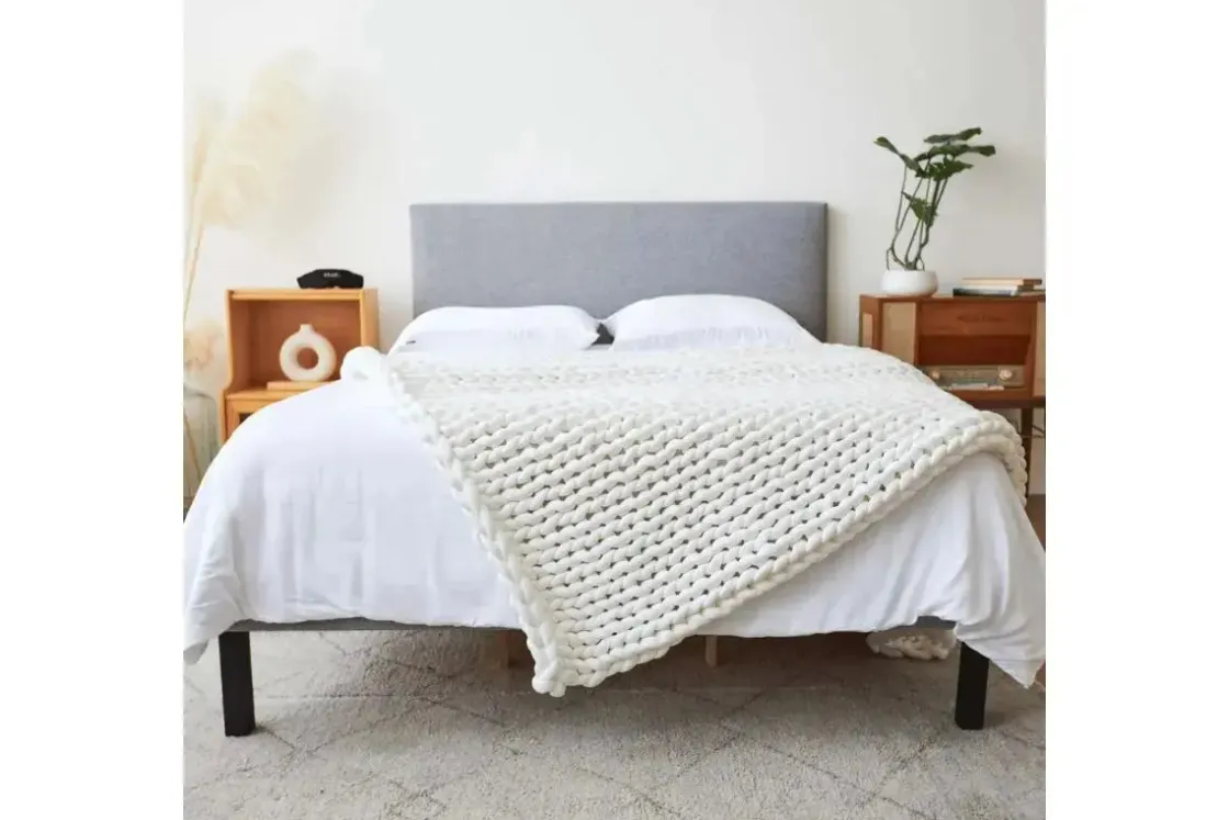 Mor Furniture Cotton Weighted Blanket In Cream, Twin/Full