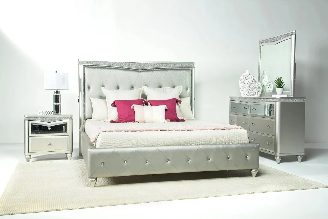 Mor Furniture Glendale Upholstered Bed In Platinum, Queen