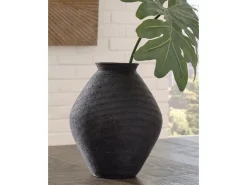 Mor Furniture Hannela Small Vase