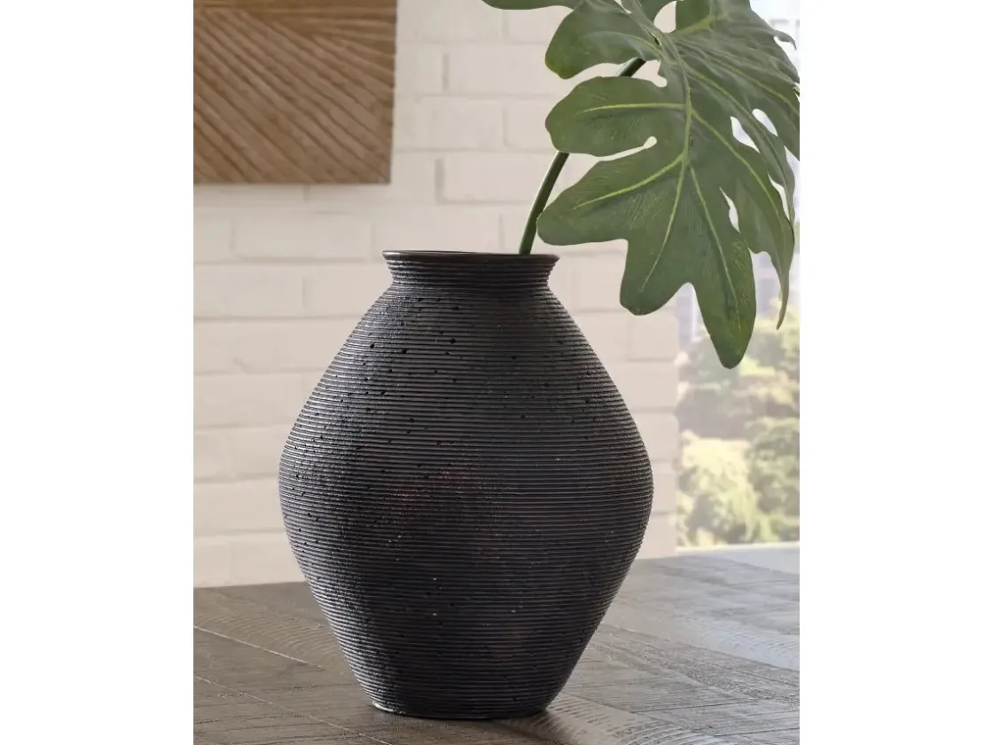 Mor Furniture Hannela Small Vase