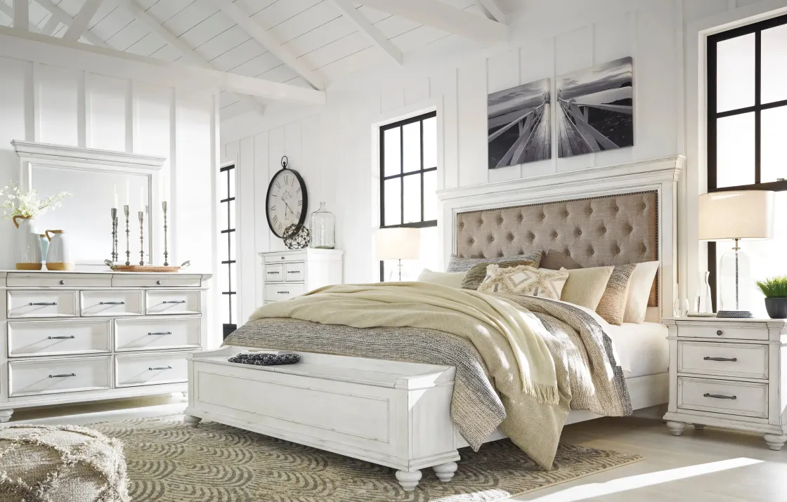 Mor Furniture Kanwyn Upholstered Panel Bed W/ Storage In White Wash, Queen