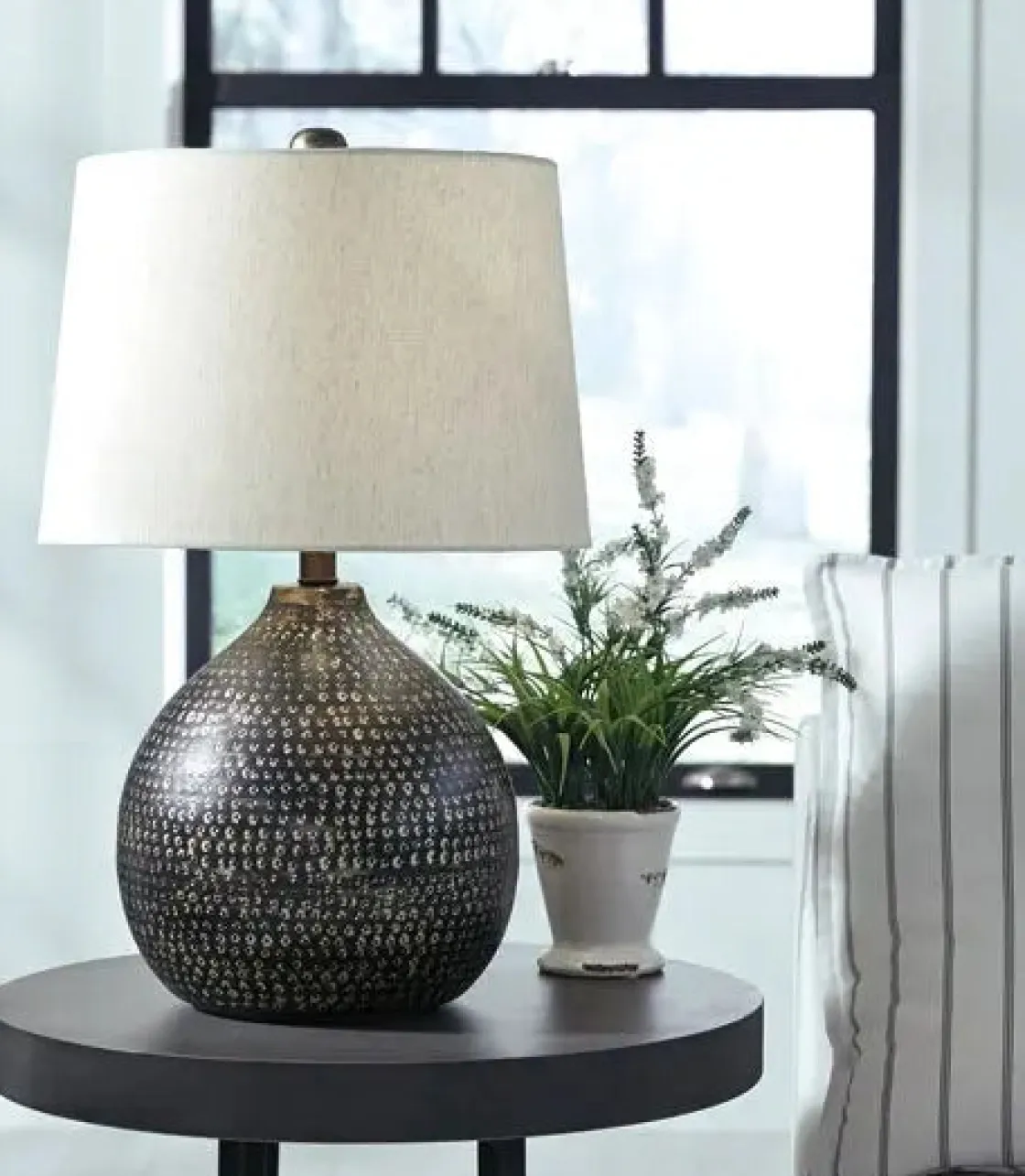 Mor Furniture Maire Table Lamp