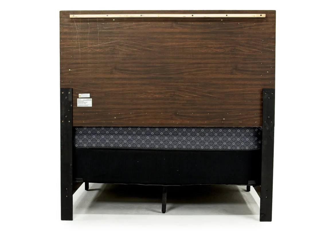 Mor Furniture Naialyn Panel Bed In , Full
