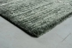 Mor Furniture Nube Drift Rug In Forest Green, 5’ X 7’