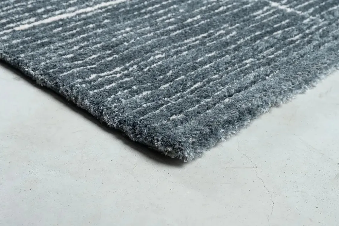 Mor Furniture Nube Glow Rug In Ash Blue, 5’ X 7’