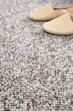 Mor Furniture Pablo Nova Rug In Gray, 5’ X 7’