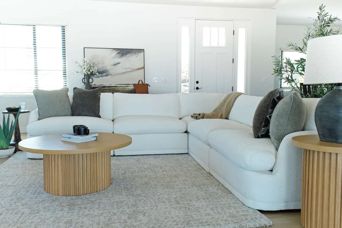 Mor Furniture Stratus 5 Piece Sectional In Aline Saddle Leather