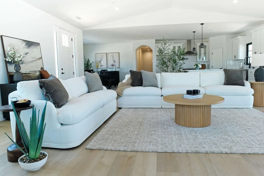 Mor Furniture Stratus Crypton Performance Sofa In Jennie Snow