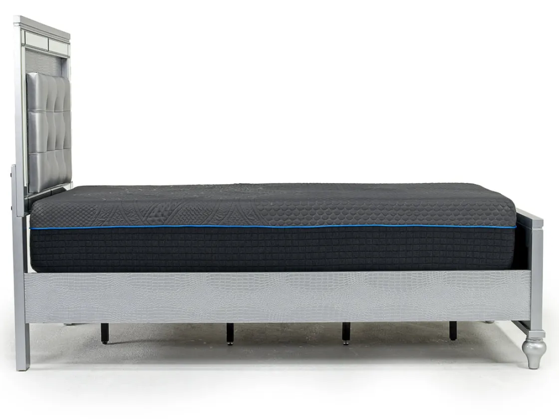 Mor Furniture Valentino Panel Bed In White, Twin