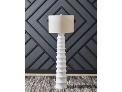 Mor Furniture Veraleigh Floor Lamp In White
