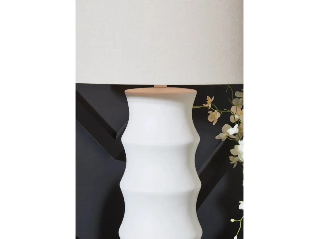 Mor Furniture Veraleigh Floor Lamp In White