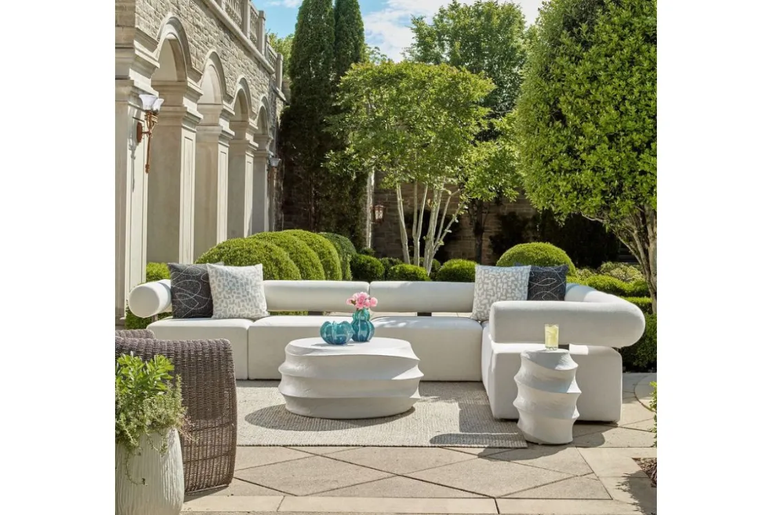 Mor Furniture Winded Outdoor Round Cocktail Table In White
